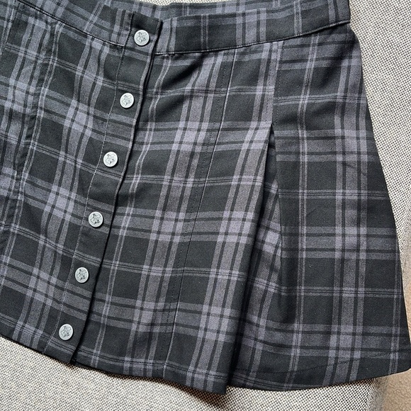 Harry Potter Plaid Skirt with snap button closures, Size: XL - Picture 6 of 17
